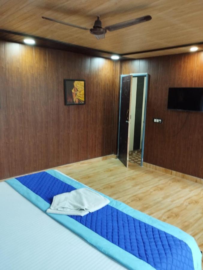 Hotel Pearl Residency Mukteshwar Exteriör bild