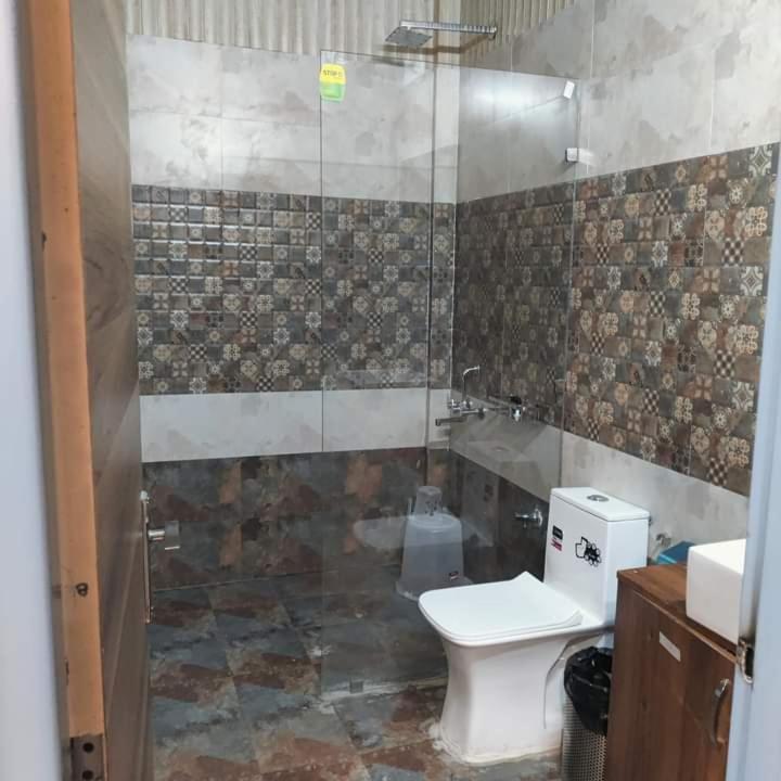 Hotel Pearl Residency Mukteshwar Exteriör bild